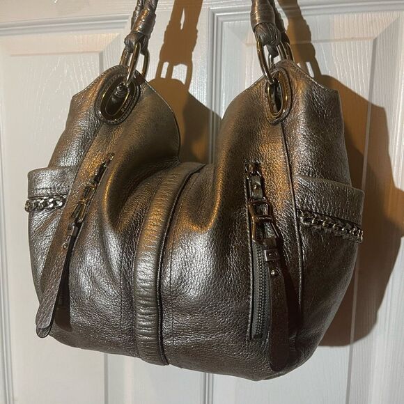 B. Makowsky Metallic Silver medium shoulder bag with silver tone chain accents - Picture 3 of 14